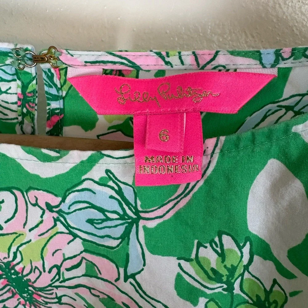 Lilly Pulitzer Spearmint Blossom Views Top - Picture 2 of 8
